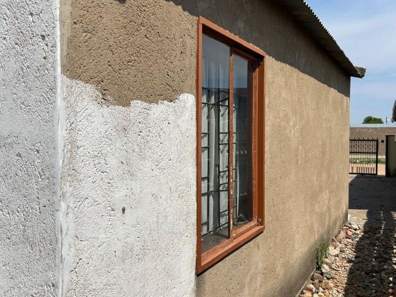 House For Sale in Westenburg - Photo 3