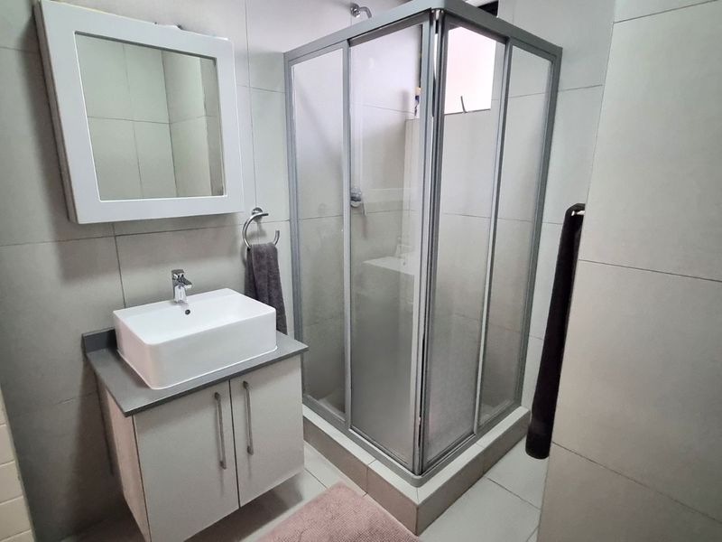 Apartment For Sale in Carlswald - Photo 8