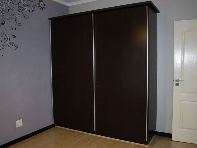 Apartment For Sale in Greenstone Gate - Photo 6
