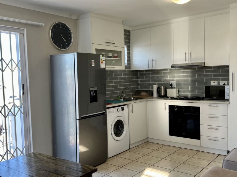 Apartment For Sale in Rugby - Photo 2