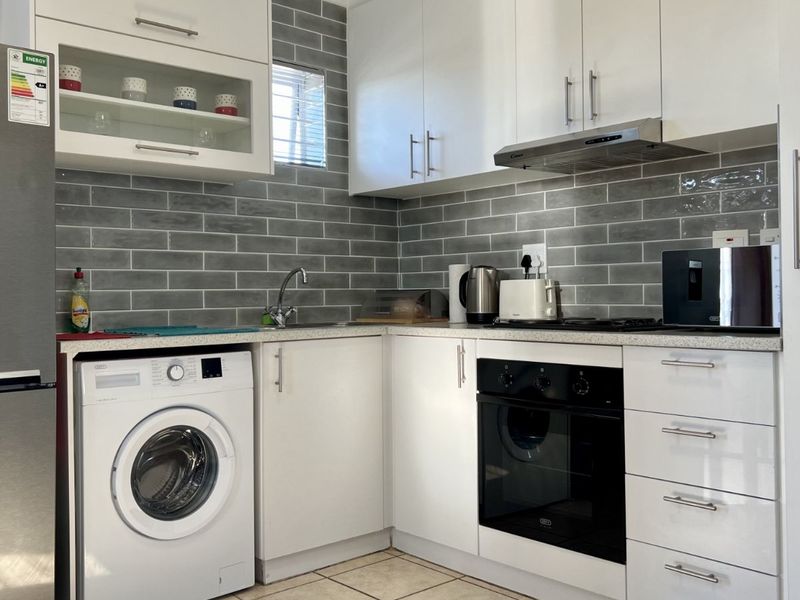 Apartment For Sale in Rugby - Photo 3