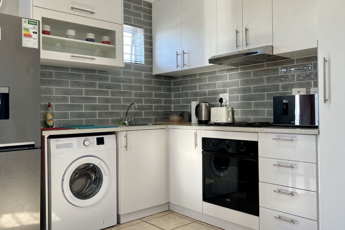 Apartment For Sale in Rugby - Photo 3