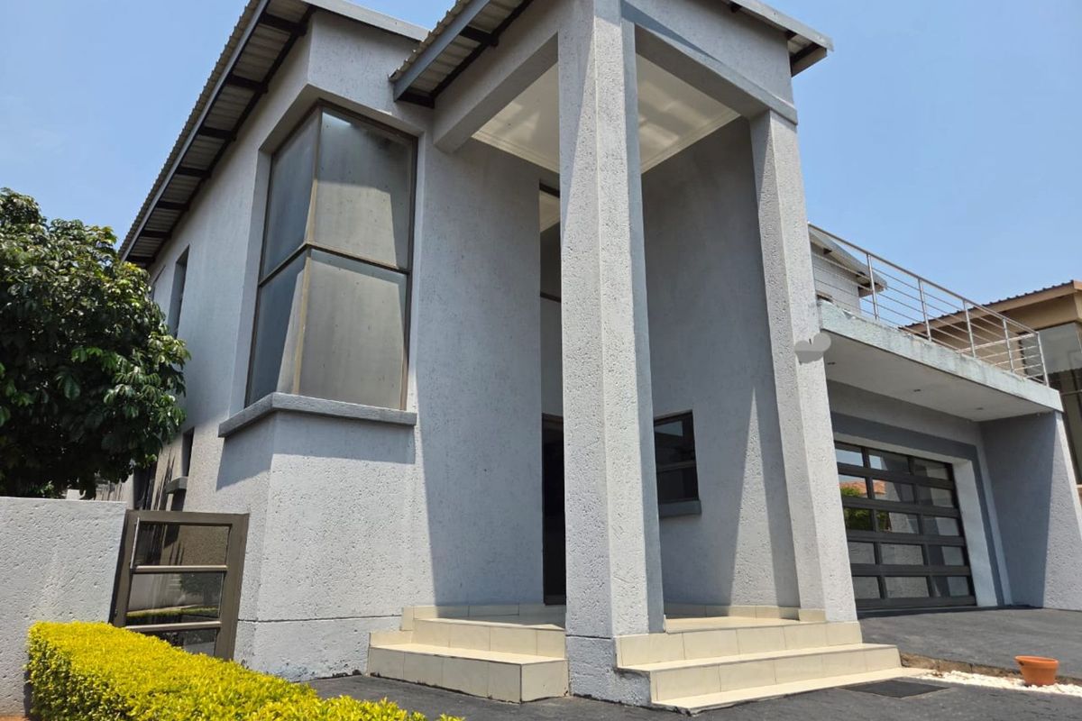 House For Sale in Bendor - Photo 3