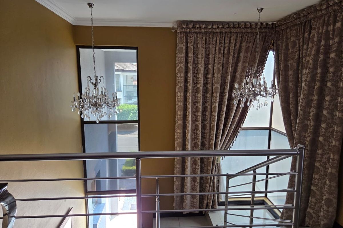 House For Sale in Bendor - Photo 4