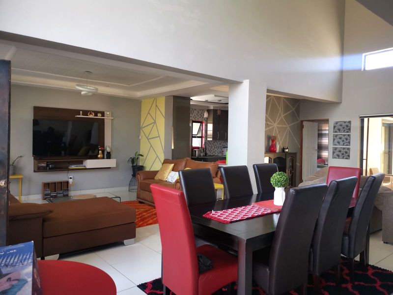 House For Sale in The Orchards - Photo 5