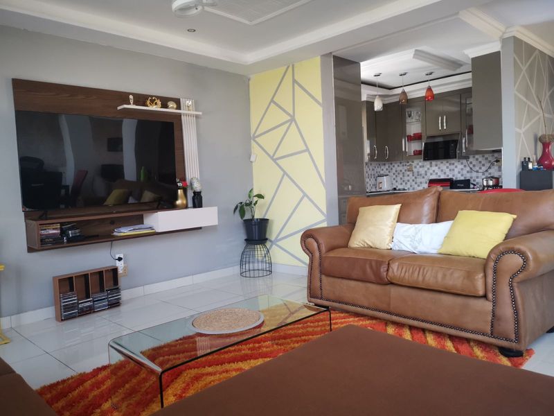 House For Sale in The Orchards - Photo 7