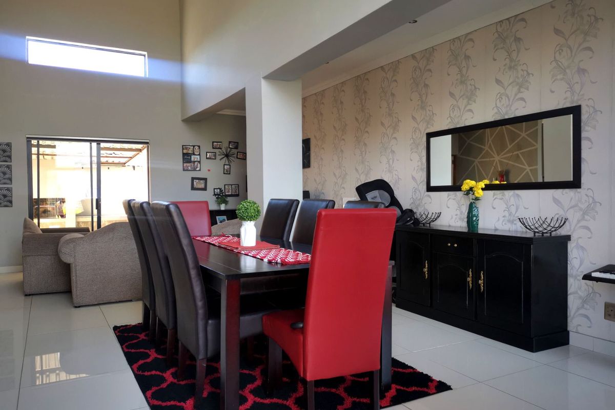 House For Sale in The Orchards - Photo 4