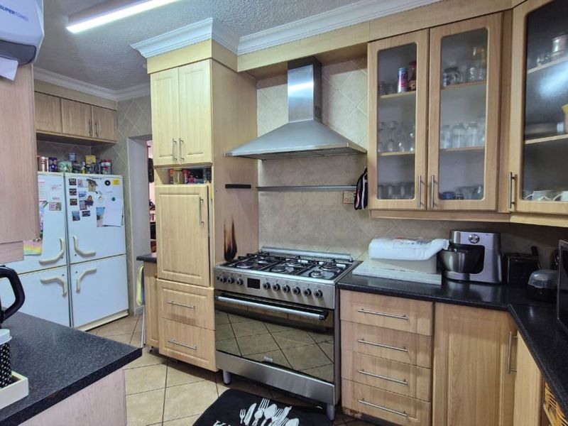 House For Sale in Lydenburg Central - Photo 8