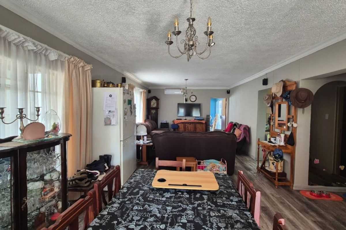 House For Sale in Lydenburg Central - Photo 4