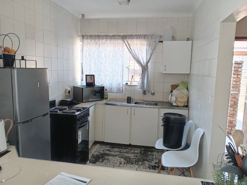 Townhouse For Sale in Krugersdorp Rural - Photo 10