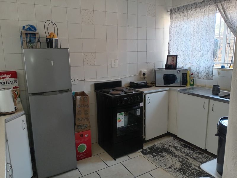 Townhouse For Sale in Krugersdorp Rural - Photo 9