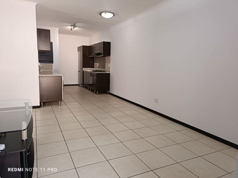 Apartment For Sale in Greenstone Gate - Photo 7