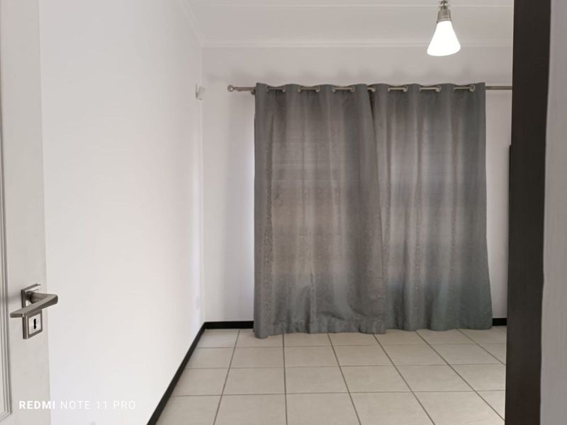 Apartment For Sale in Greenstone Gate - Photo 6