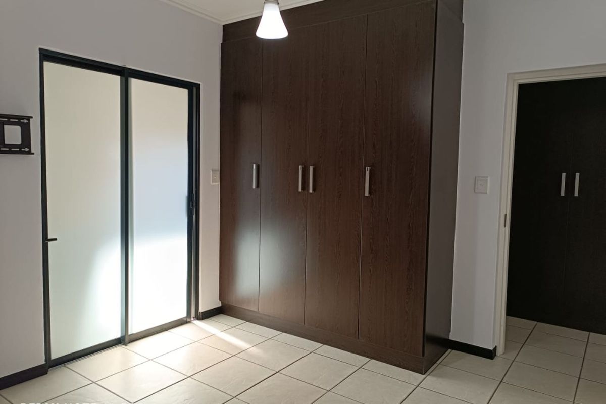 Apartment For Sale in Greenstone Gate - Photo 5