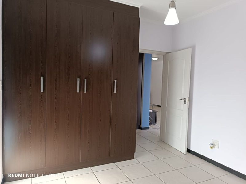 Apartment For Sale in Greenstone Gate - Photo 3