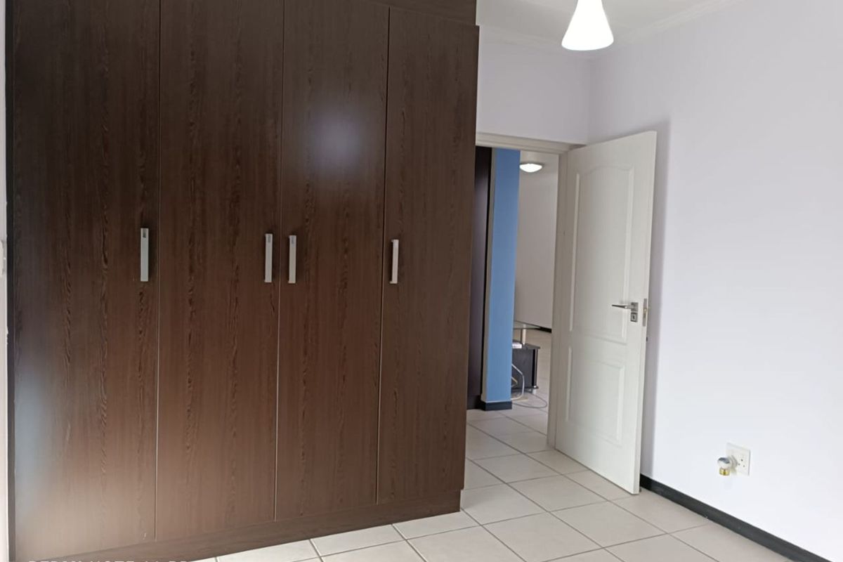 Apartment For Sale in Greenstone Gate - Photo 3