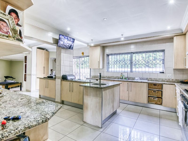 House For Sale in Kelvin - Photo 3