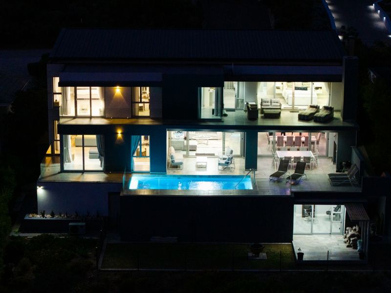 House For Sale in Pinnacle Point Golf Estate - Photo 4