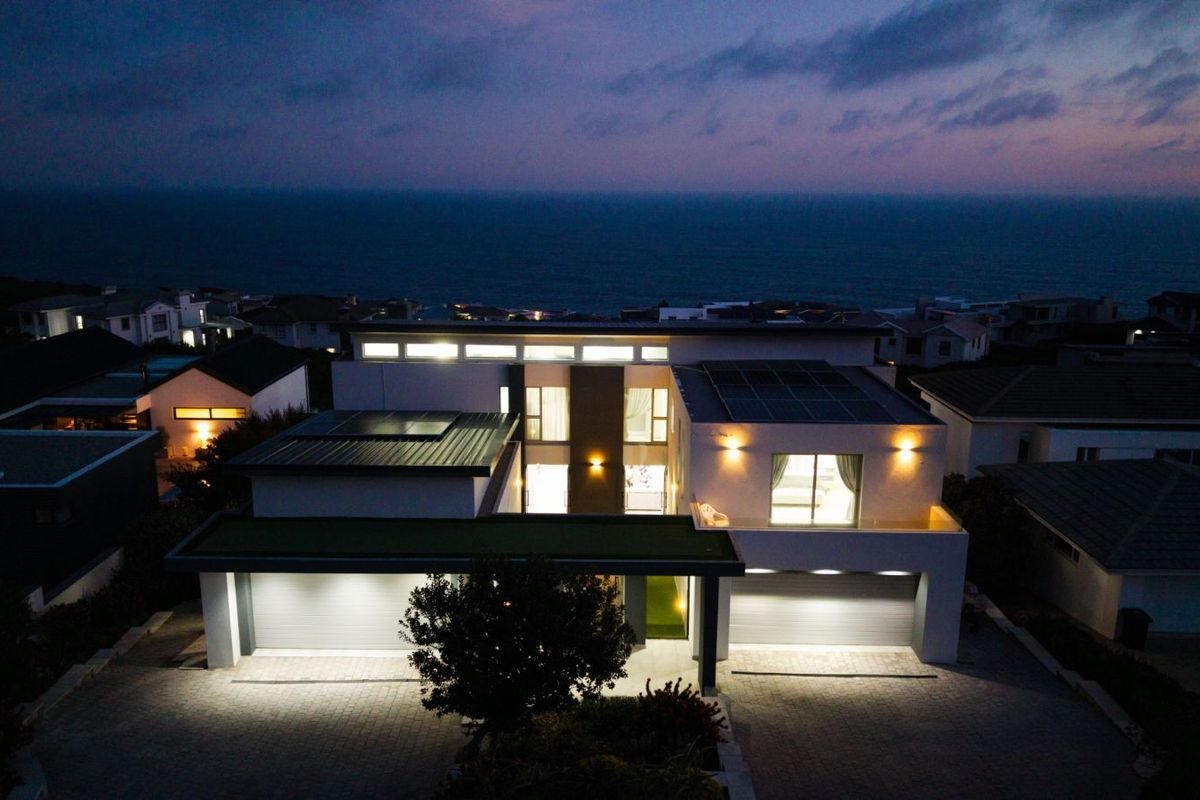House For Sale in Pinnacle Point Golf Estate - Photo 3