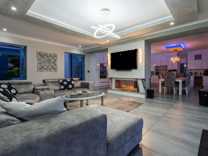 House For Sale in Pinnacle Point Golf Estate - Photo 8