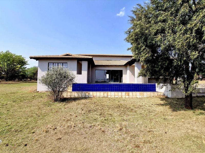 House For Sale in Naauwpoort - Photo 4