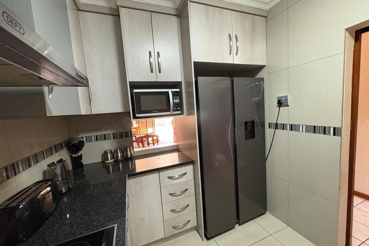 Apartment For Sale in Belgravia - Photo 4