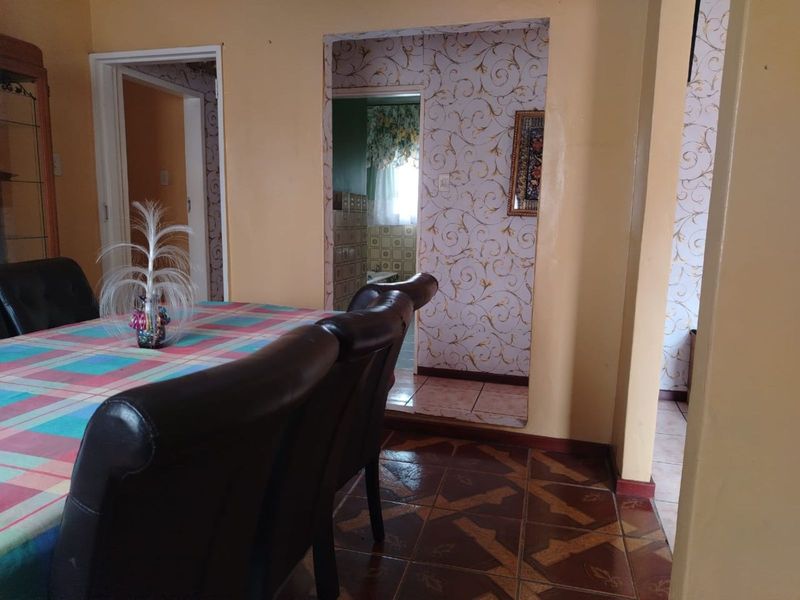 House For Sale in Kwamagxaki - Photo 7