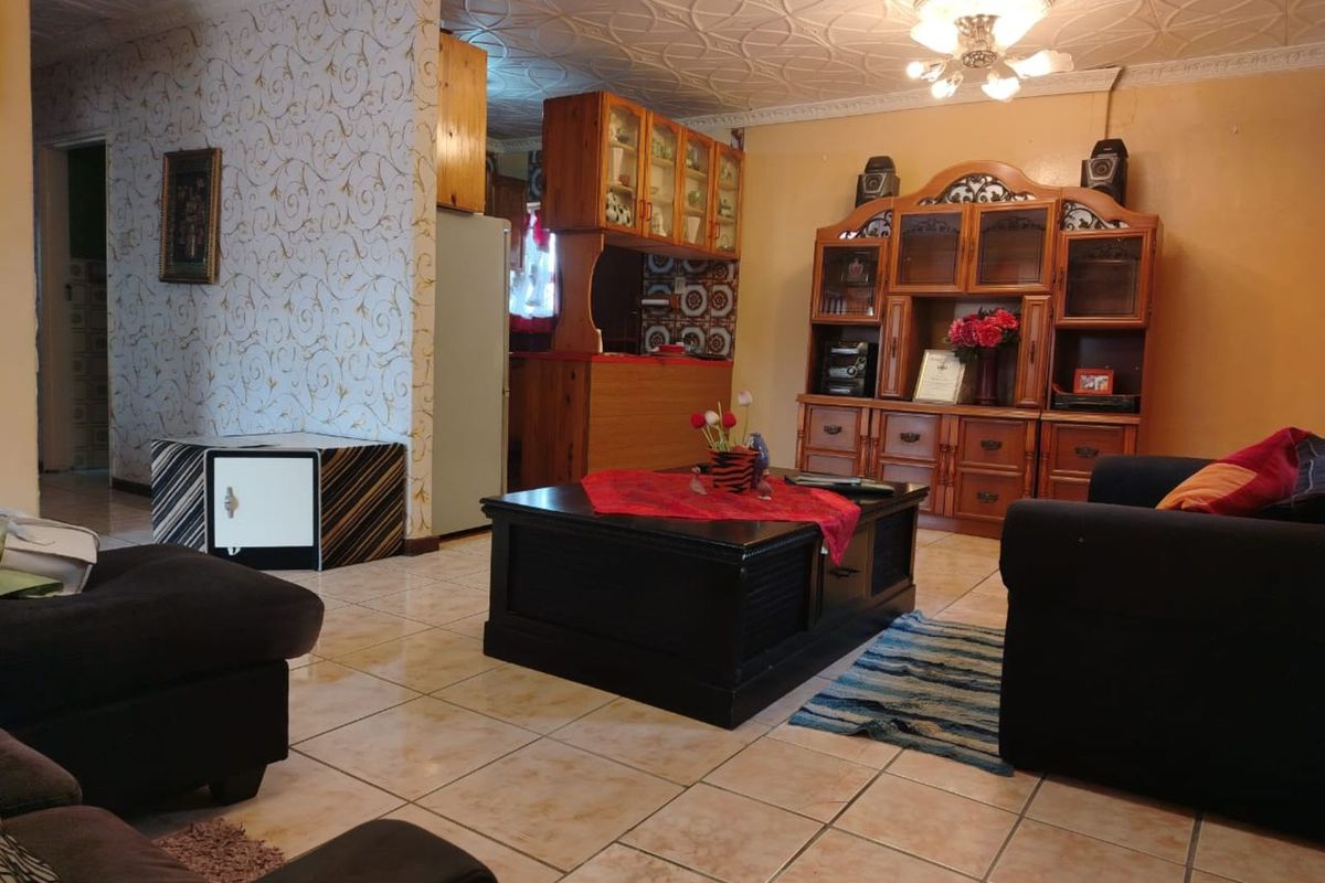 House For Sale in Kwamagxaki - Photo 4