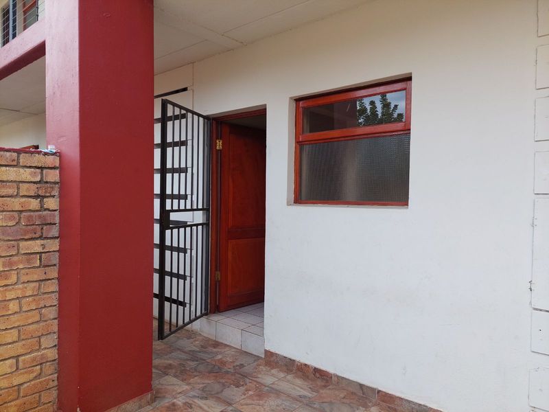 Apartment For Sale in Montana - Photo 2