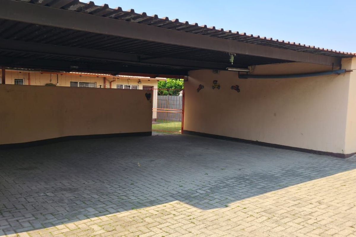 House For Sale in Secunda Central - Photo 2