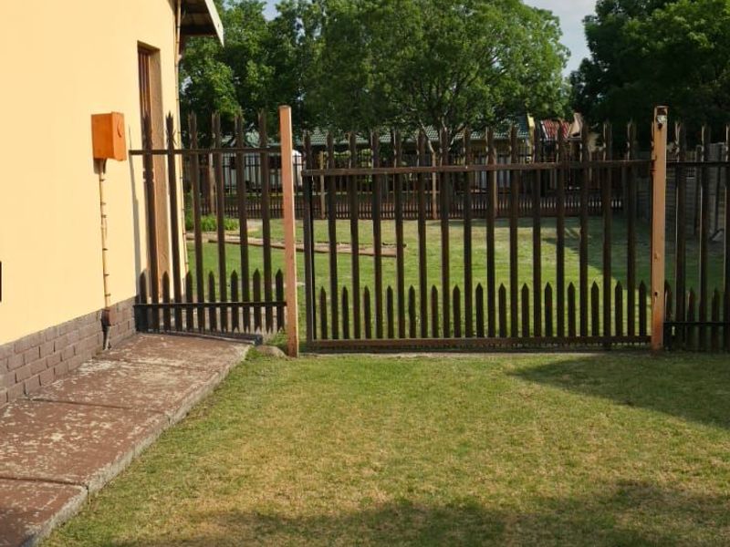 House For Sale in Secunda Central - Photo 7