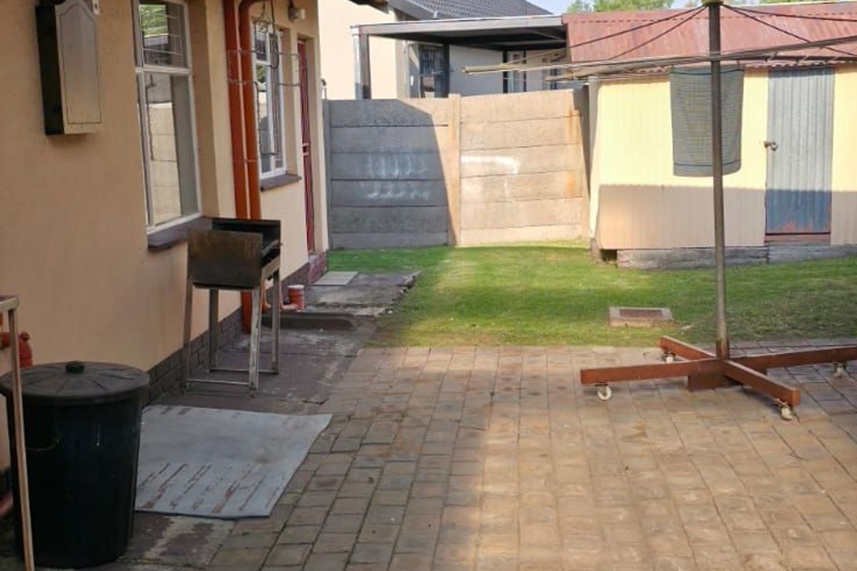 House For Sale in Secunda Central - Photo 5