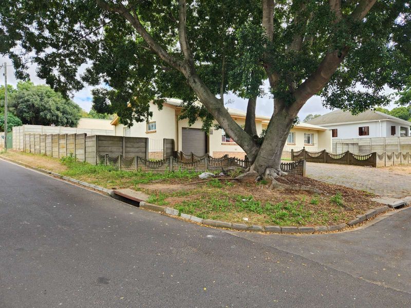 House For Sale in Bergzicht - Photo 2