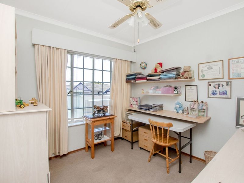 Townhouse For Sale in Sundowner - Photo 8