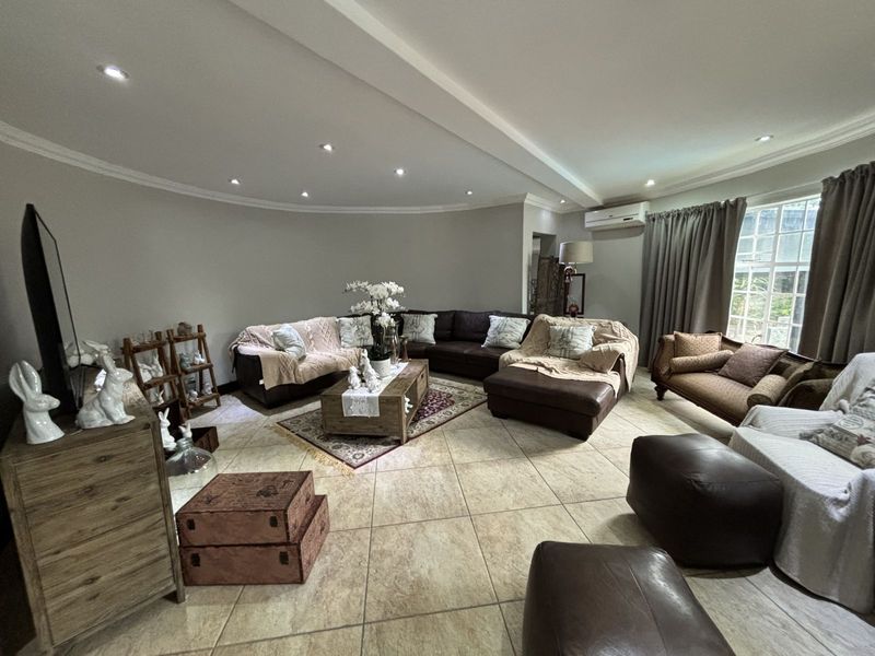 House For Sale in Premierpark - Photo 4