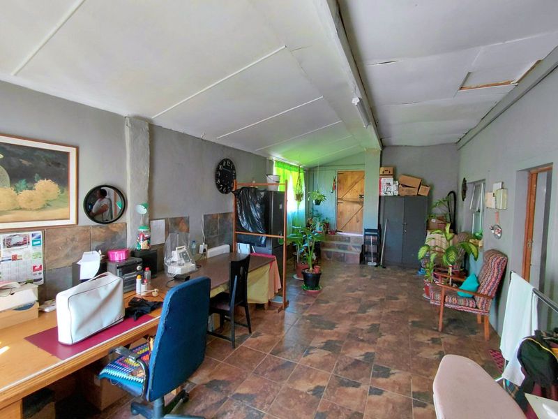 House For Sale in Oudtshoorn South - Photo 5