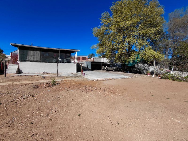 House For Sale in Oudtshoorn South - Photo 3