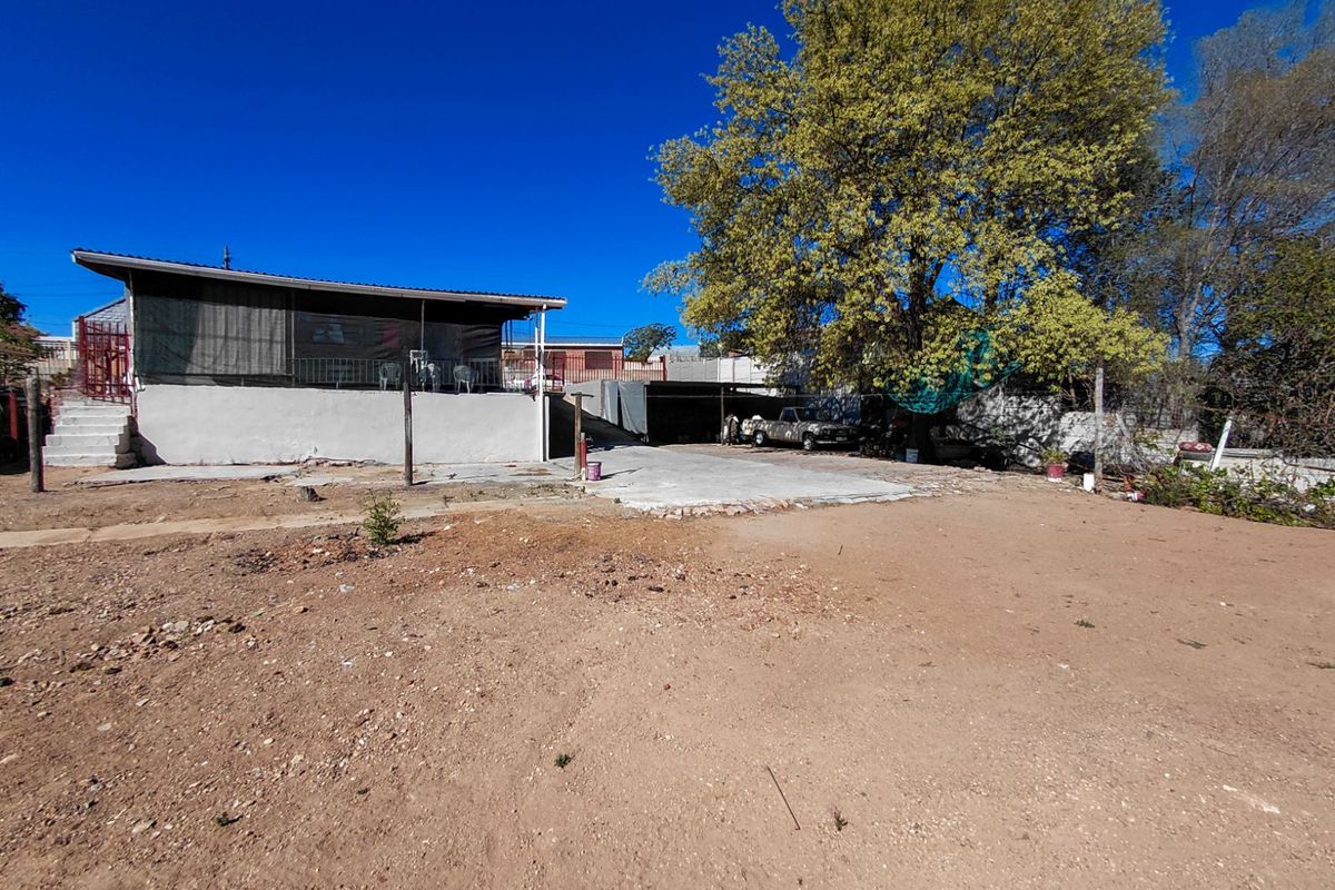 House For Sale in Oudtshoorn South - Photo 3
