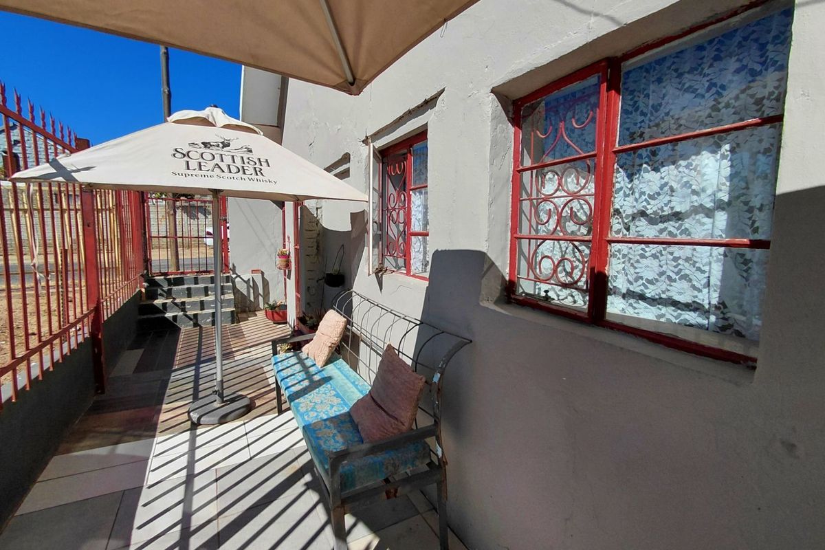House For Sale in Oudtshoorn South - Photo 4