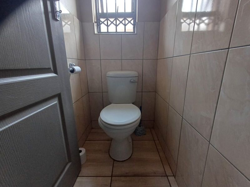 House For Sale in Ellaton - Photo 10