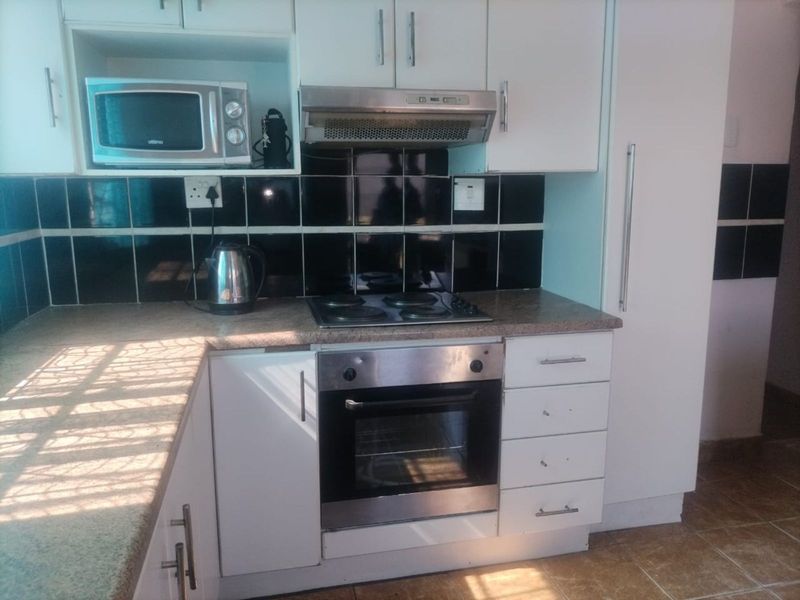 House For Sale in Gelvandale - Photo 5