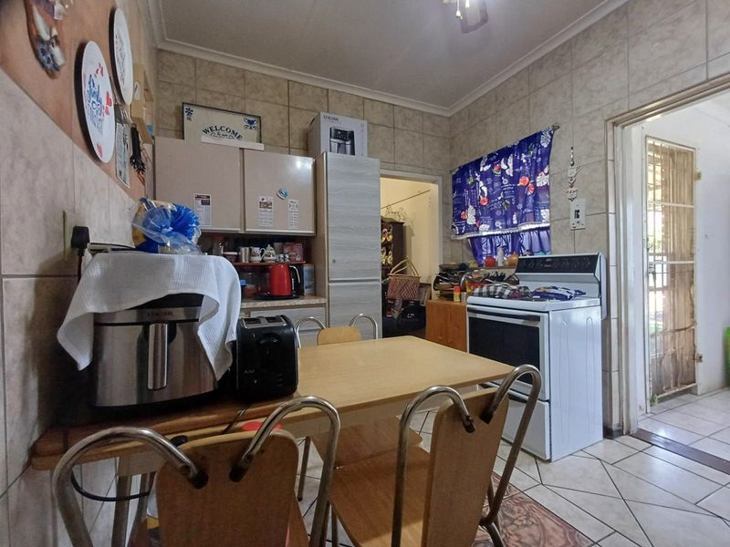 House For Sale in Stilfontein Ext 4 - Photo 9