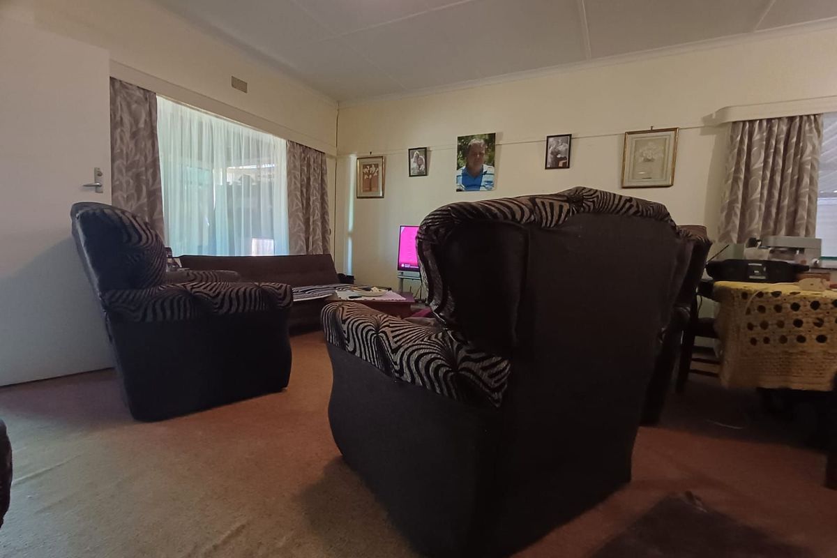 House For Sale in Stilfontein Ext 4 - Photo 5