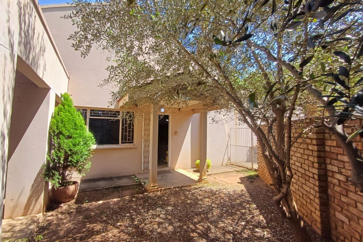 House For Sale in Grimbeeck Park - Photo 3