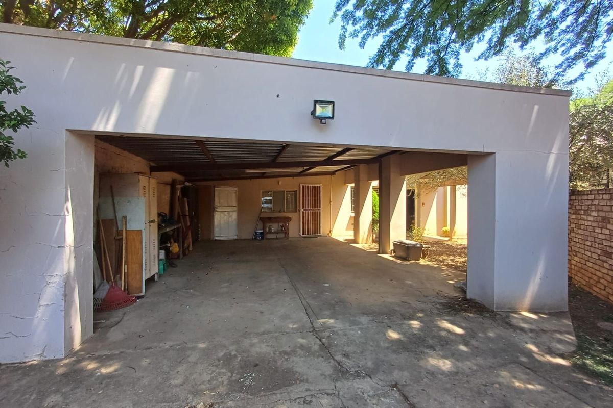 House For Sale in Grimbeeck Park - Photo 2