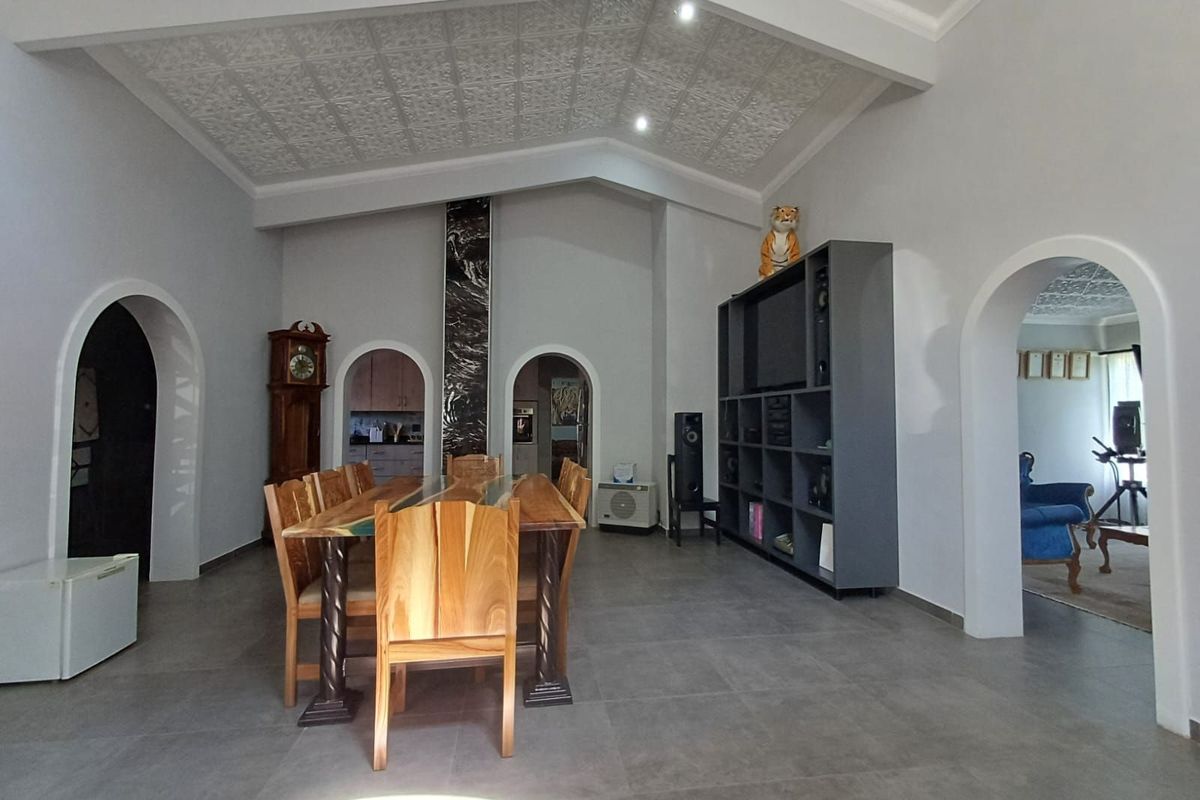 House For Sale in Potchefstroom Central - Photo 3