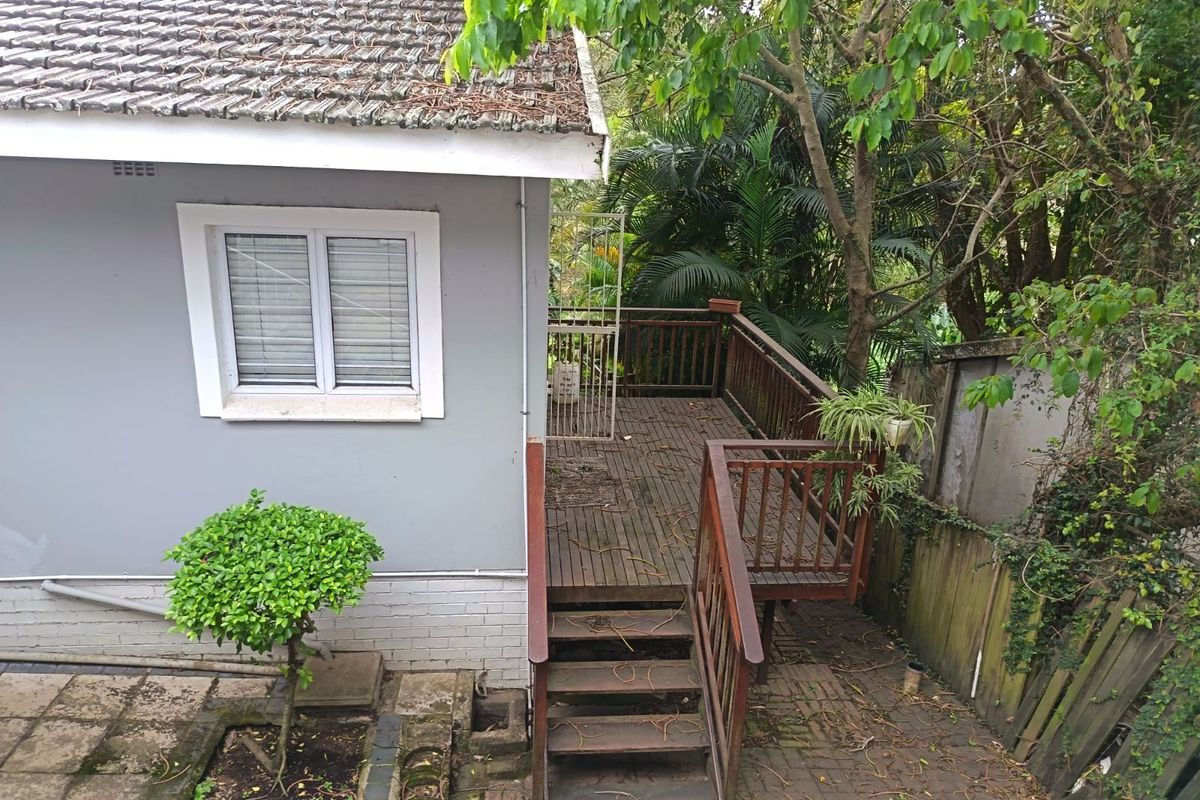 House For Sale in Padfield Park - Photo 3