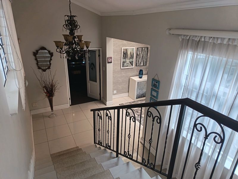 House For Sale in Padfield Park - Photo 6