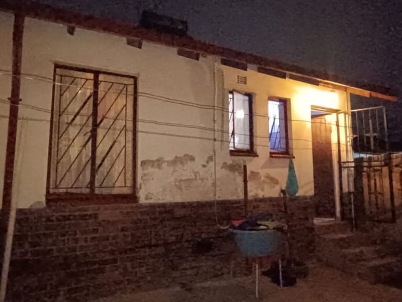 House For Sale in Rabie Ridge - Photo 6