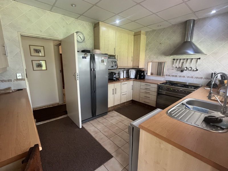 House For Sale in Rynfield - Photo 10